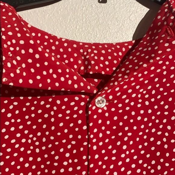 Polka dot button down top - Picture 2 of 3